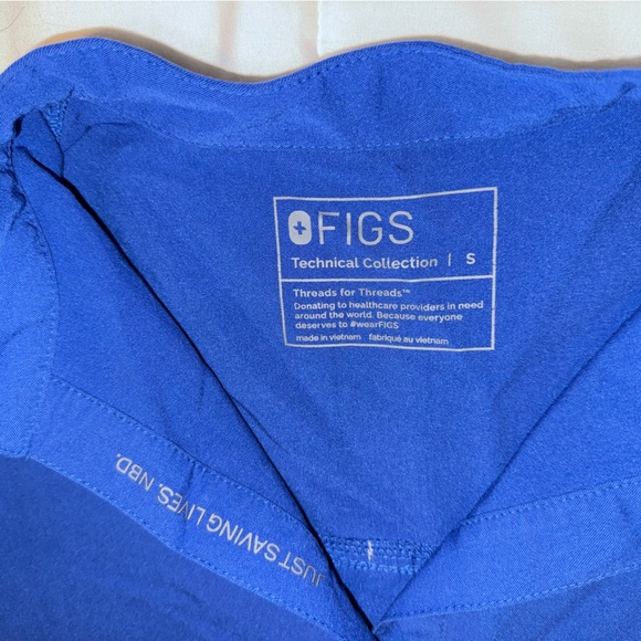 Figs Rafaela Scrub Top - Picture 7 of 7